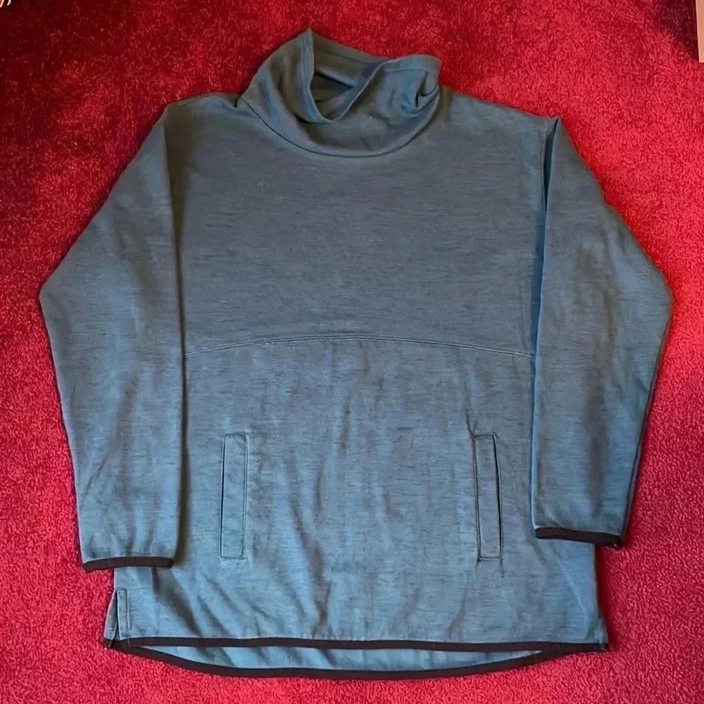 Tek Gear sweatshirt